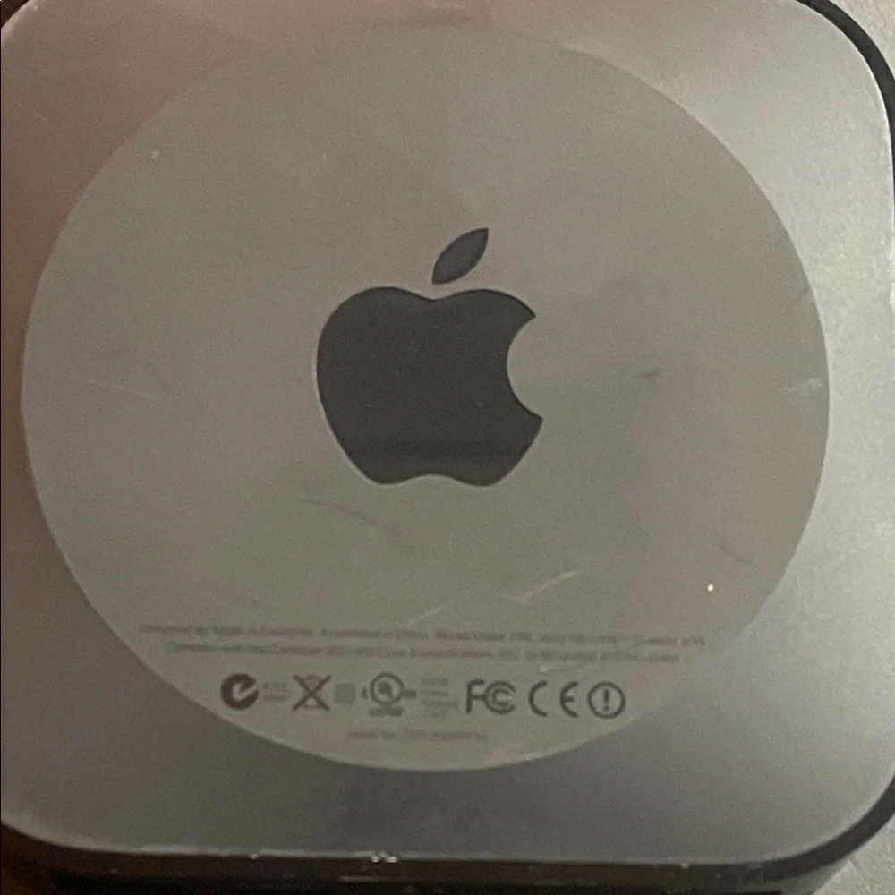 Apple TV Set with Remote - Black and Silver 32GB